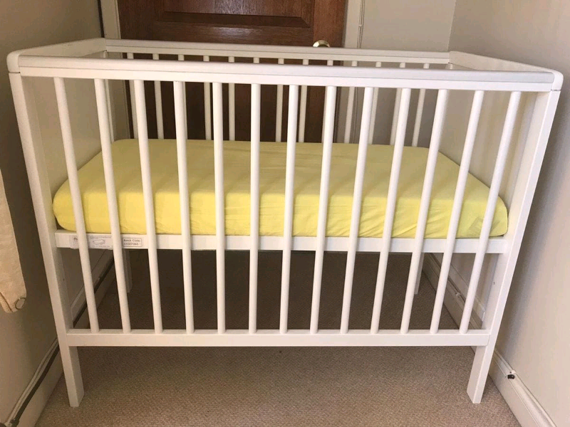 aldi travel cot mattress